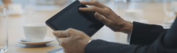Mobil arbeiten am Tablet